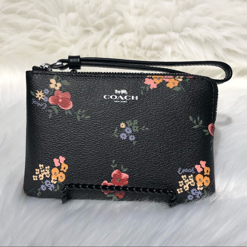 Coach - Corner Zip Wristlet - Wildflower Print